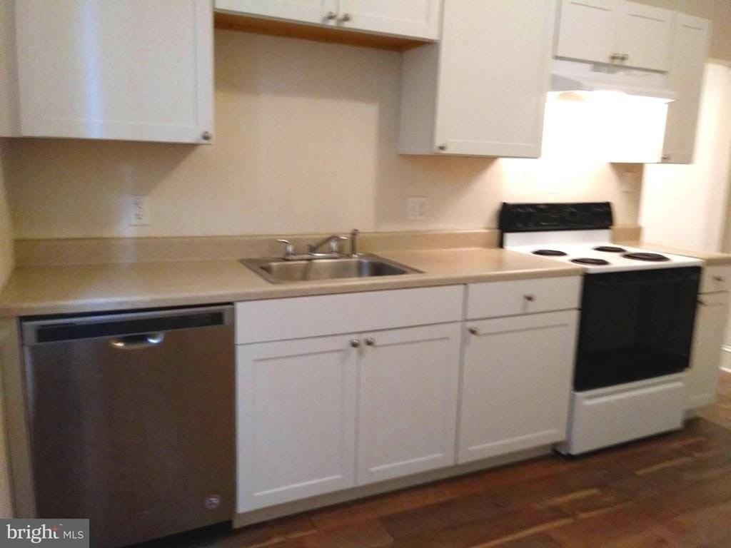 416 N 32nd St - Photo 4 of 15