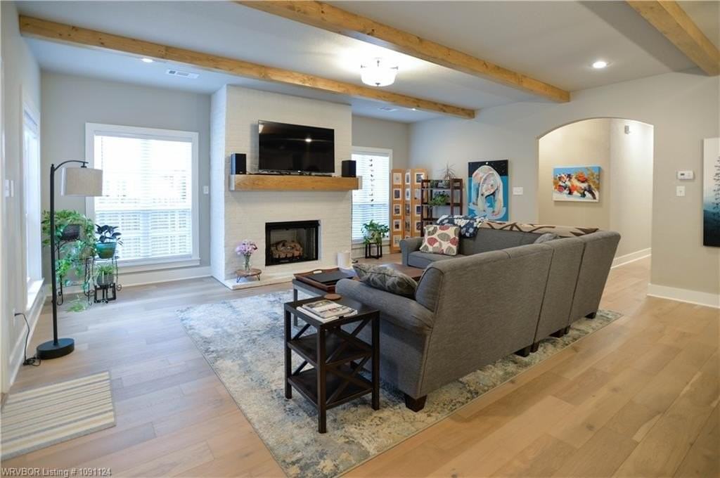 8115 Donnington Ct - Photo 4 of 43