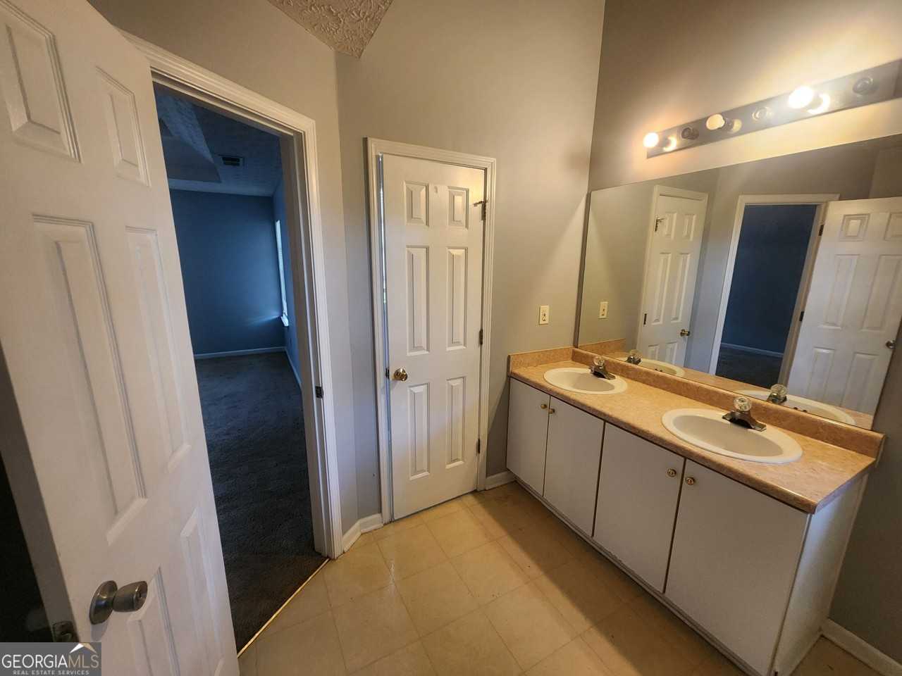 5748 Wellborn Creek Dr - Photo 4 of 19