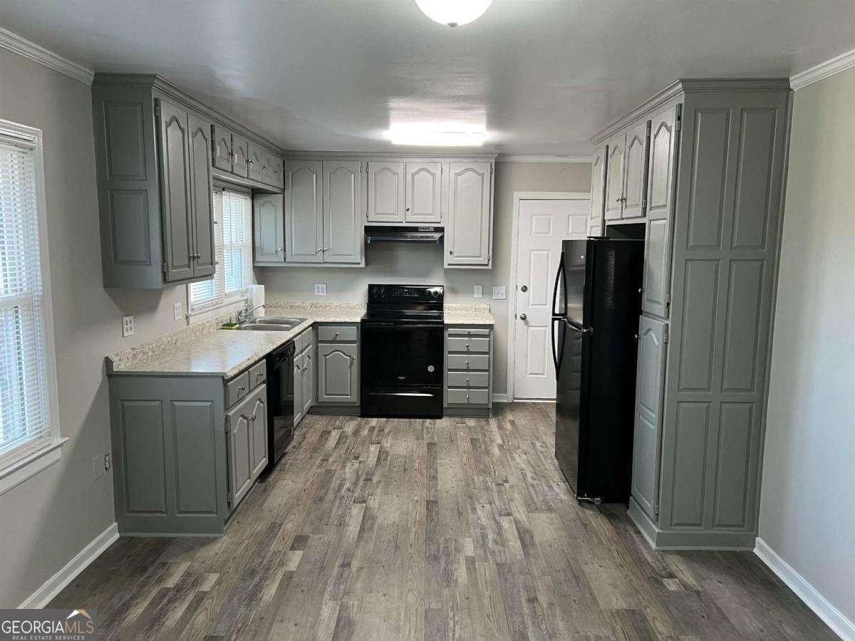 60 Azalea Dr - Photo 2 of 7