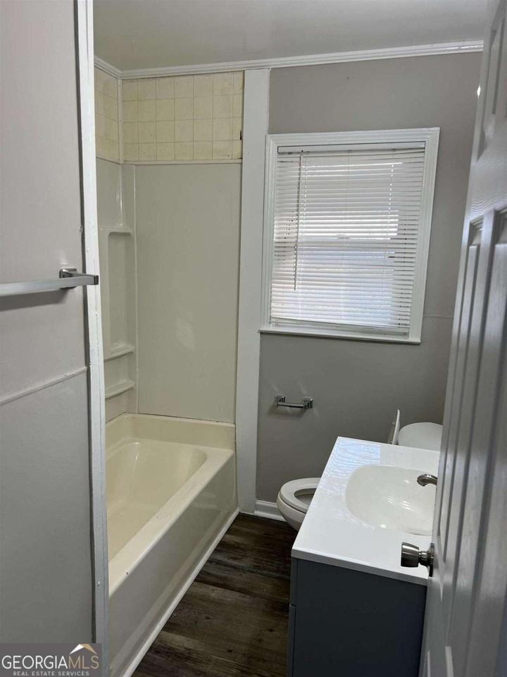 60 Azalea Dr - Photo 4 of 7