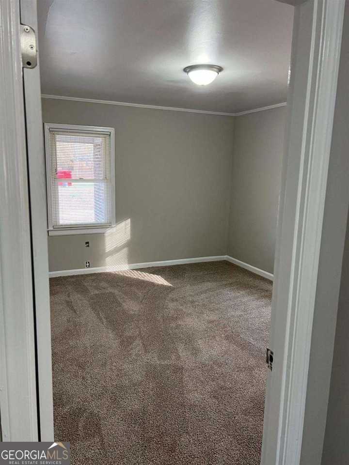 60 Azalea Dr - Photo 5 of 7