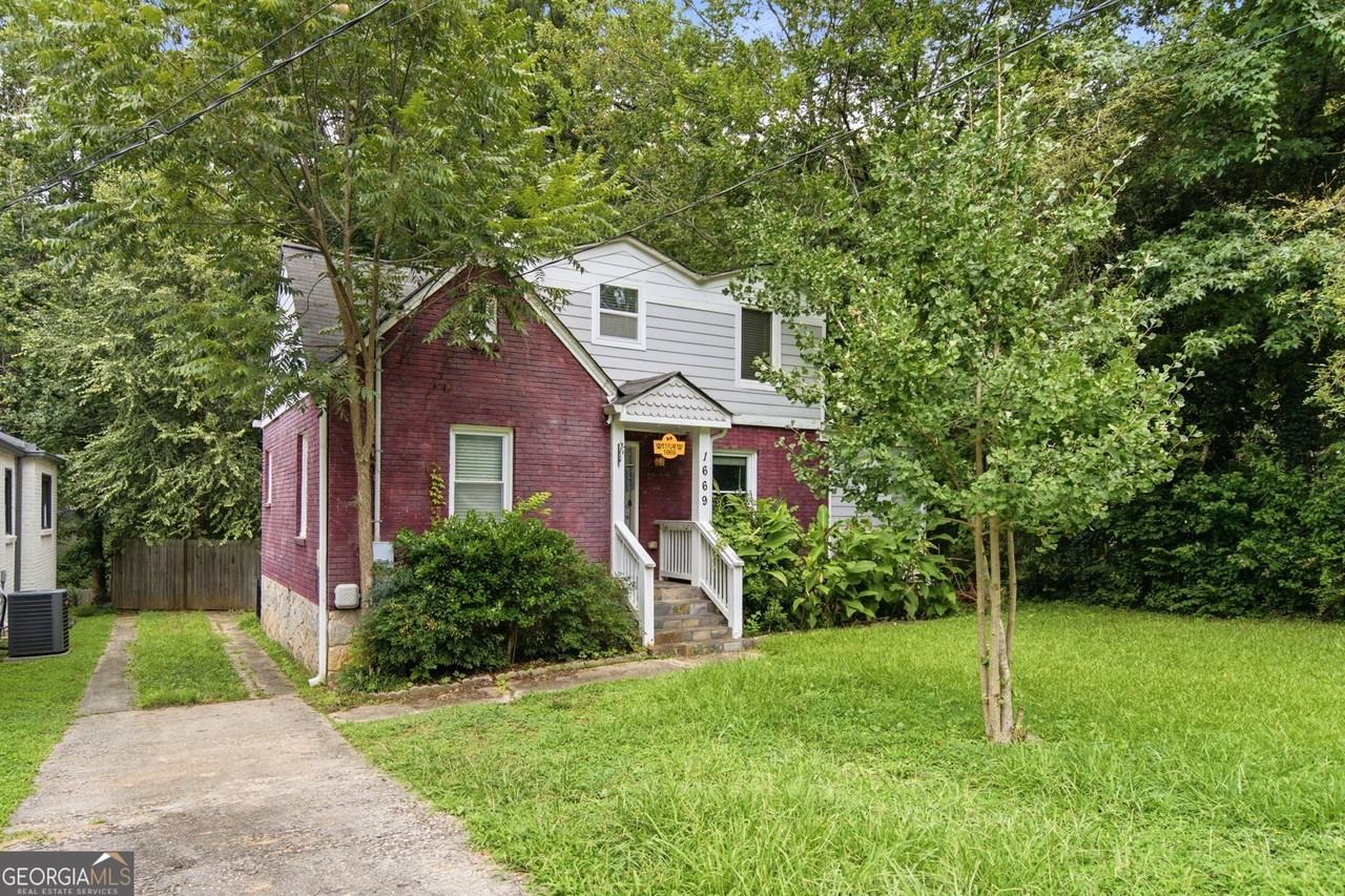 1669 Emerald Ave Sw - Photo 2 of 29