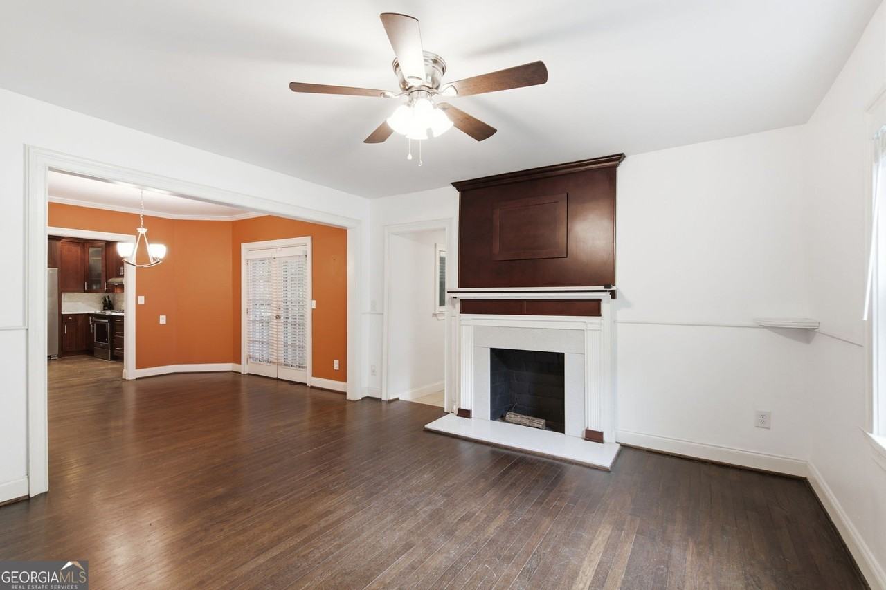 1669 Emerald Ave Sw - Photo 3 of 29