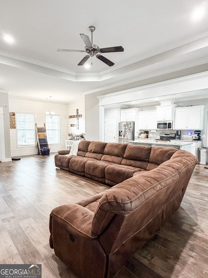 106 Pomegranate St - Photo 6 of 21