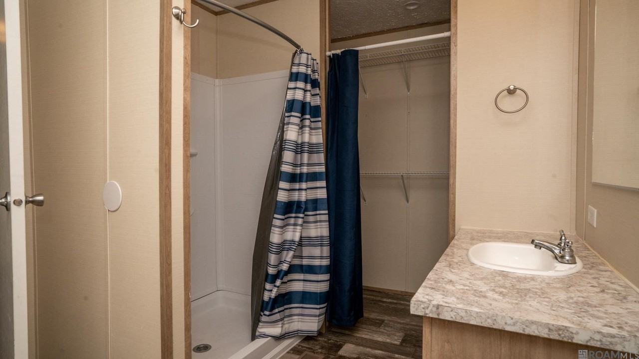 18789 Aydell Ln - Photo 5 of 11