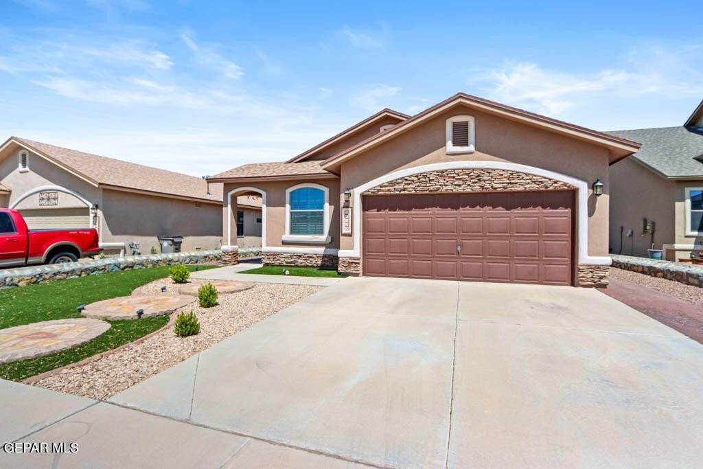 14229 Bluesky Point Ct - Photo 3 of 40