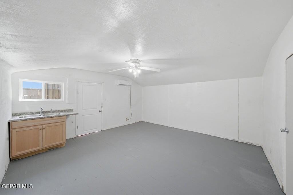 5833 Ybarra Ct - Photo 4 of 9