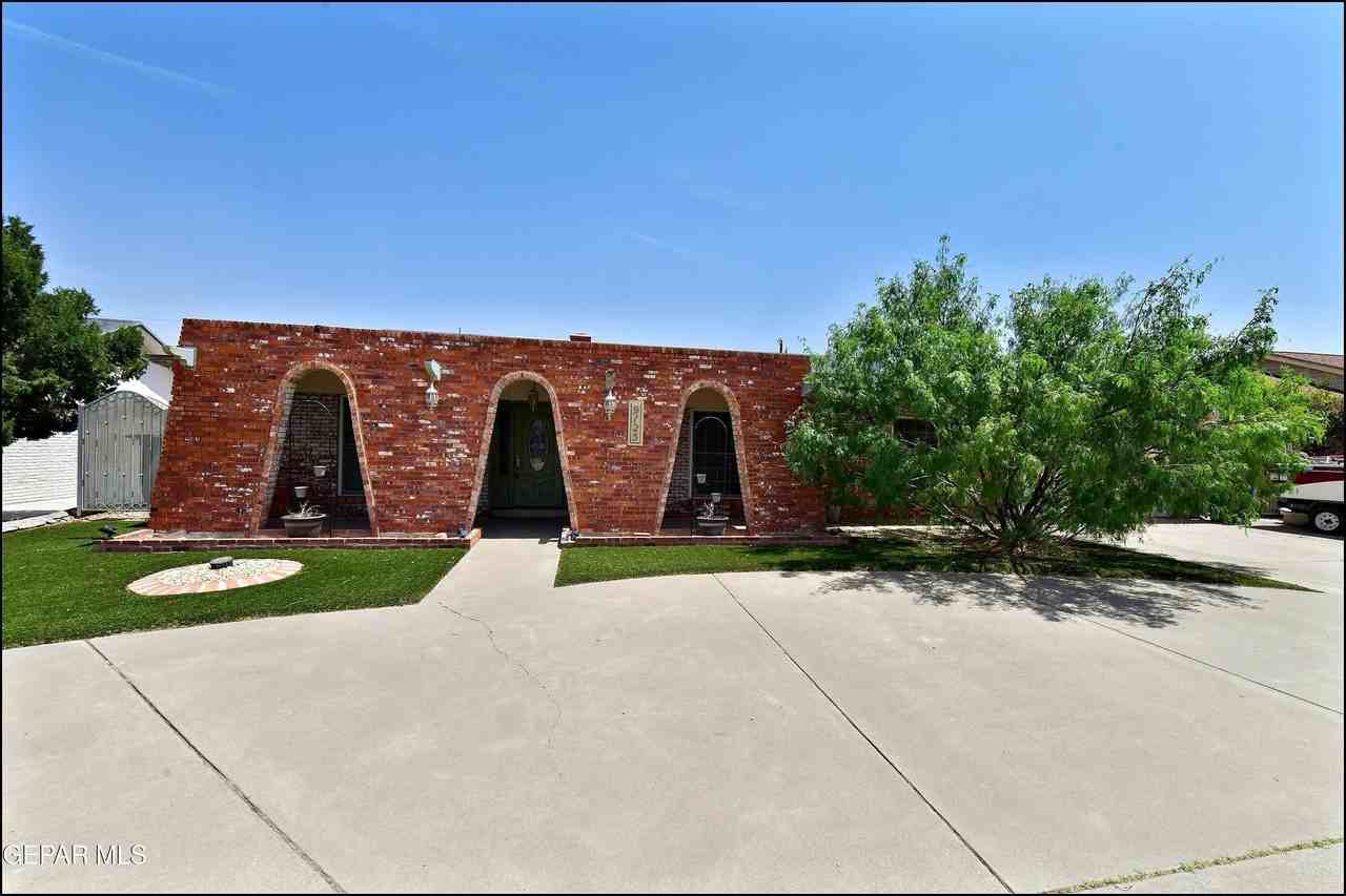 9125 Wh Burges Dr - Photo 3 of 50