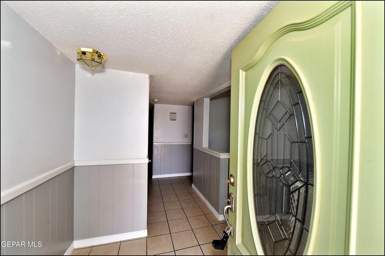 9125 Wh Burges Dr - Photo 6 of 50