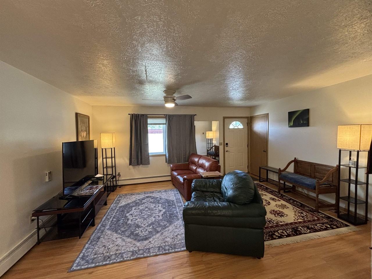 213 Yukon Dr - Photo 2 of 11