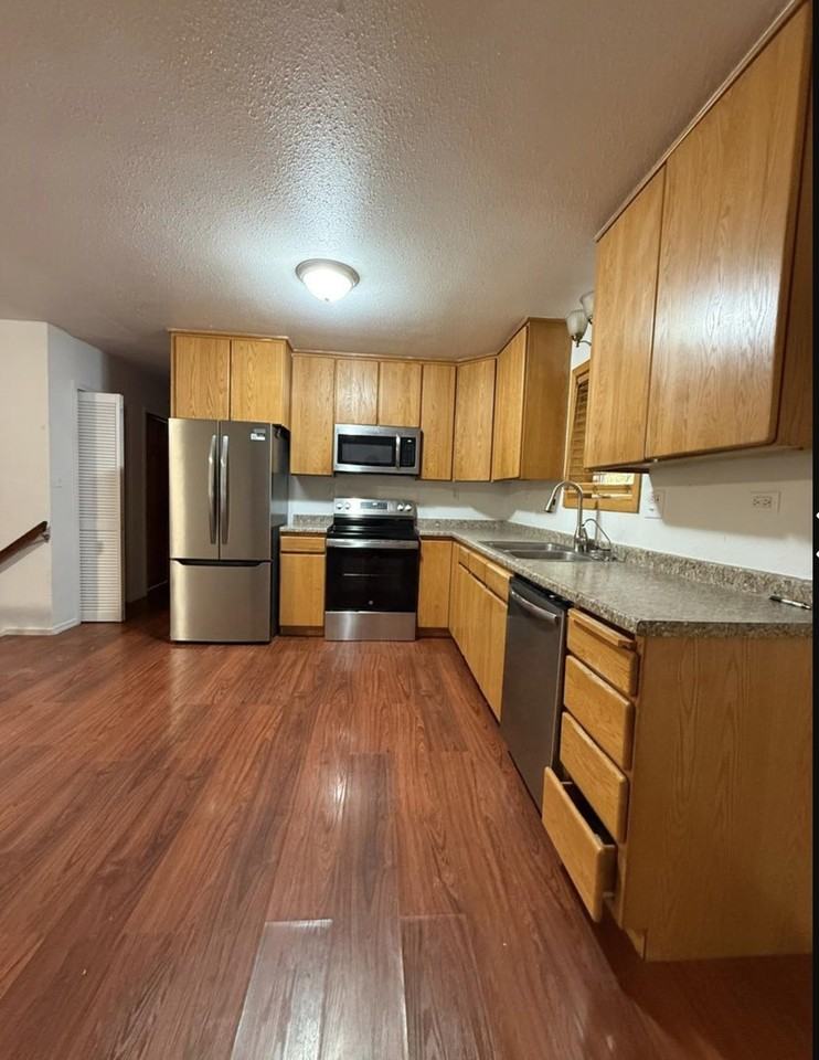 2667 Scotch Pine Dr - Photo 2 of 17