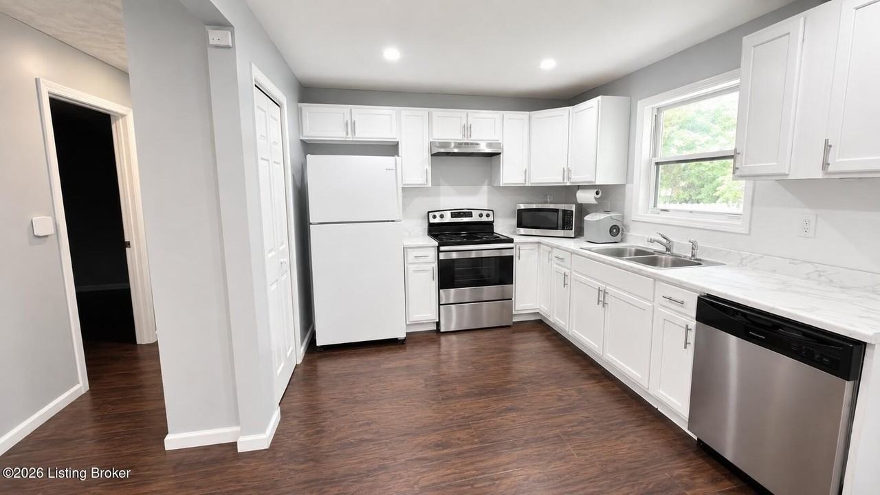 9303 Cinderella Ln - Photo 3 of 13