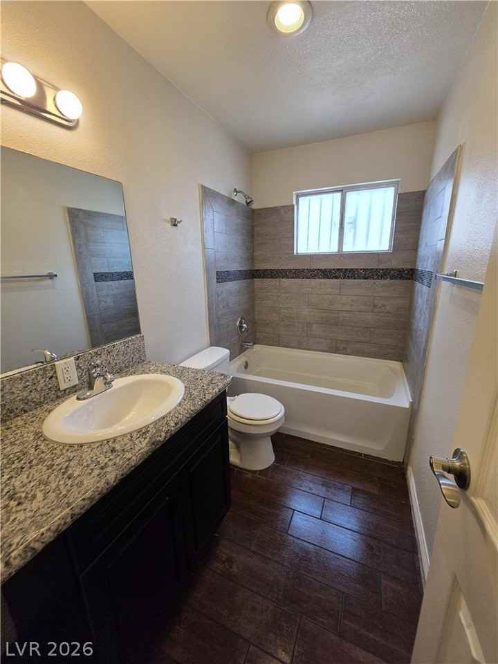 2626 Lynnwood St #2 - Photo 2 of 10
