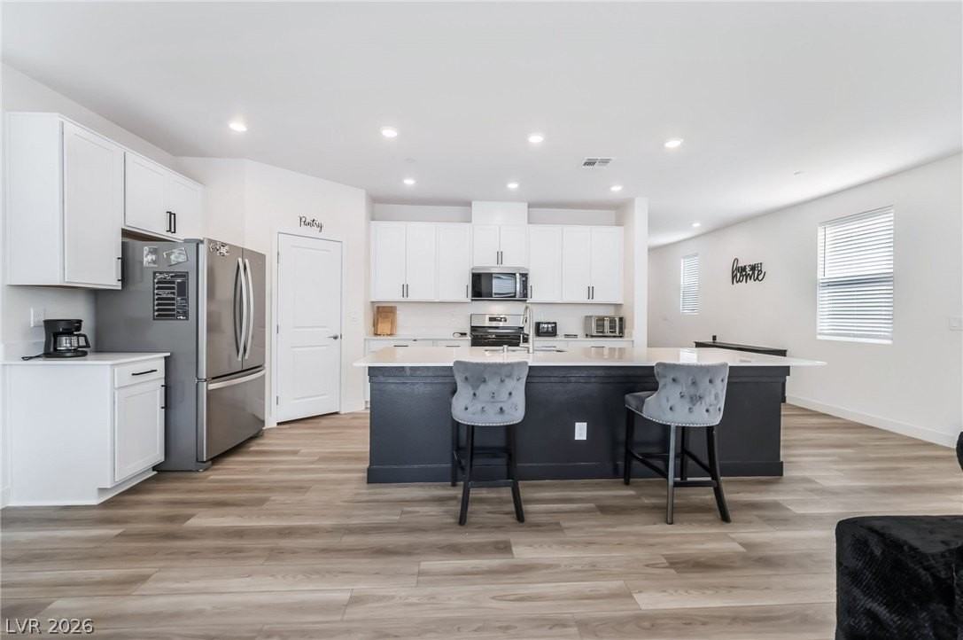 670 Tranquil Bay Ct - Photo 3 of 40
