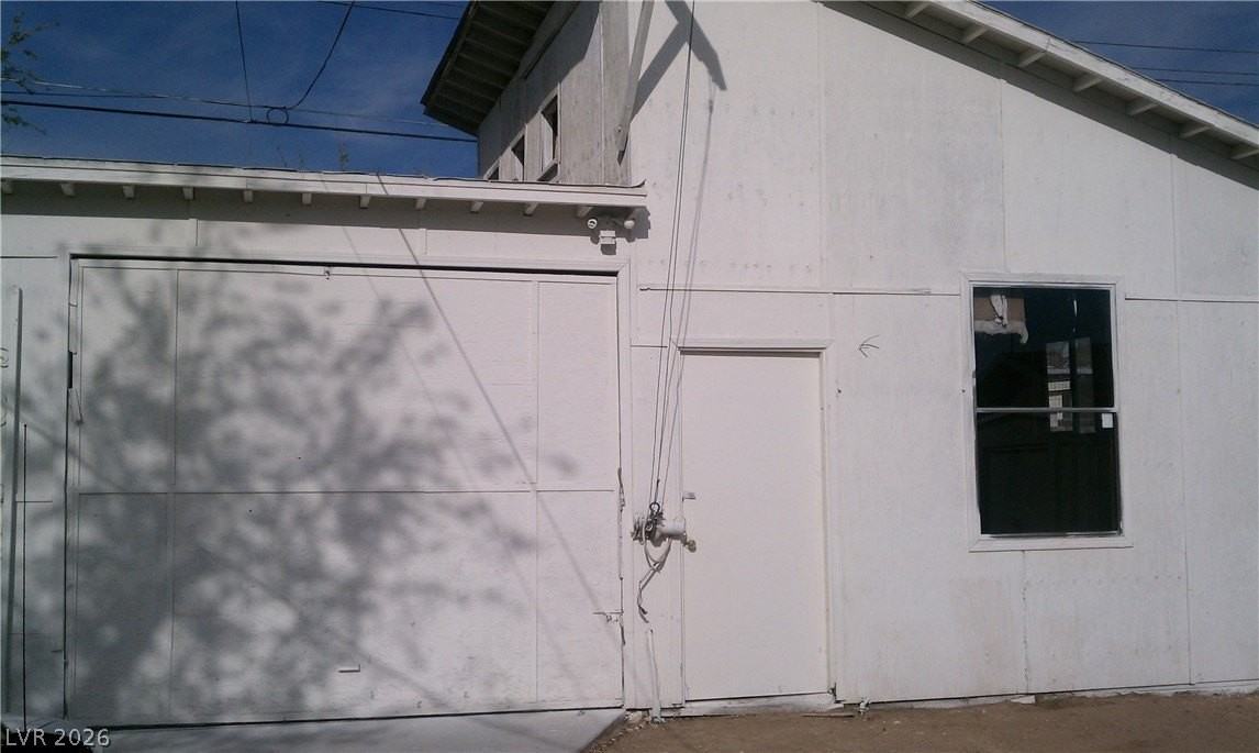 233 N 19th St - Photo 5 of 18