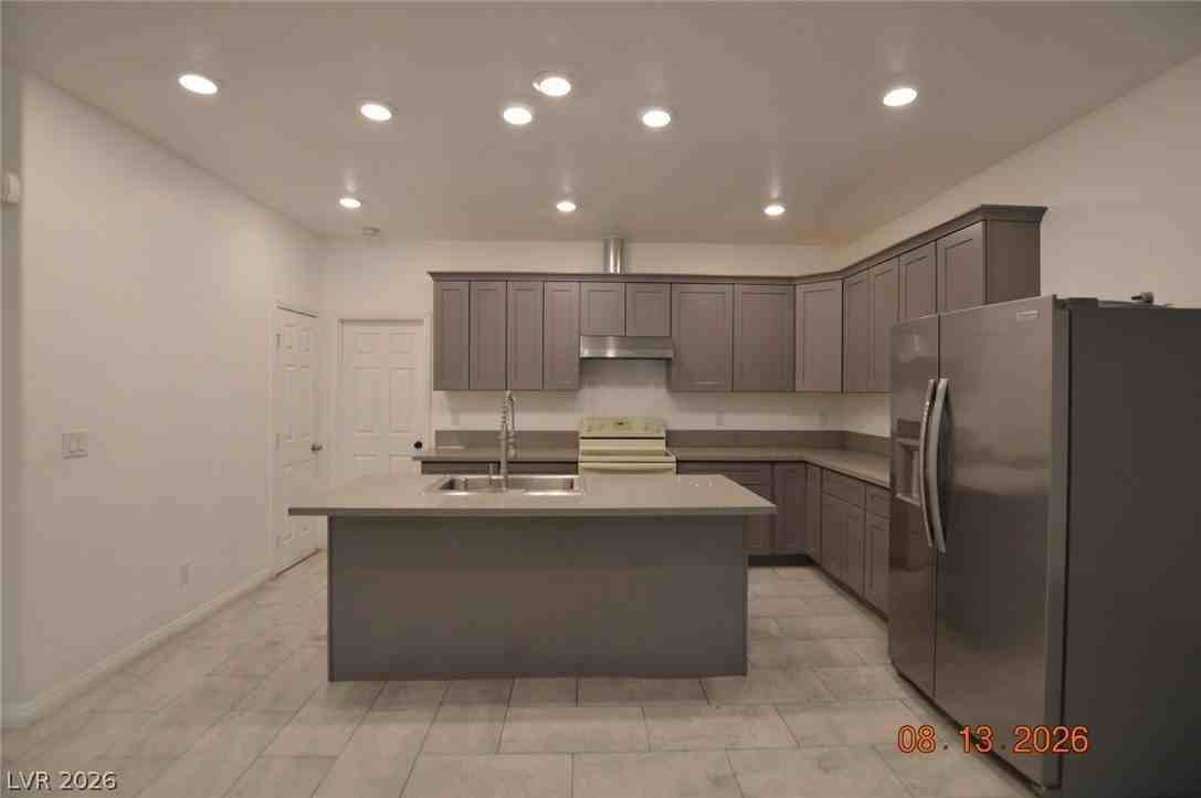 1840 Princeton St - Photo 6 of 26