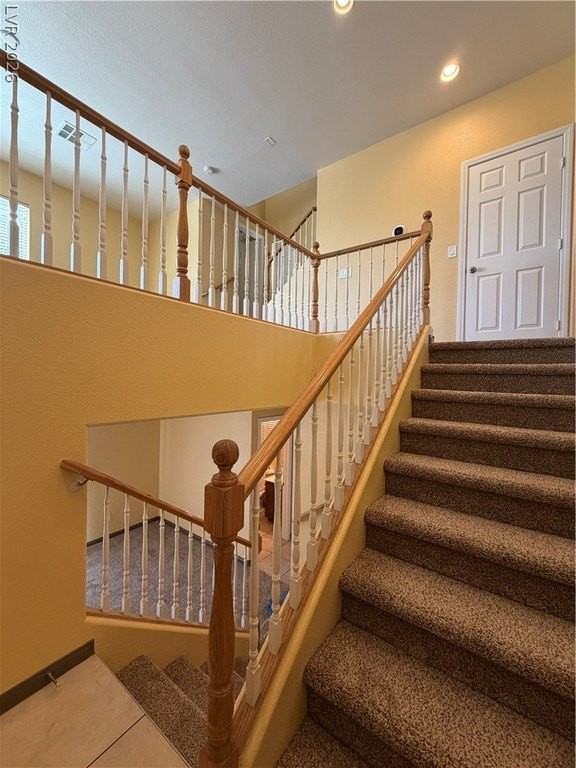 10811 Ackers Dr - Photo 2 of 25