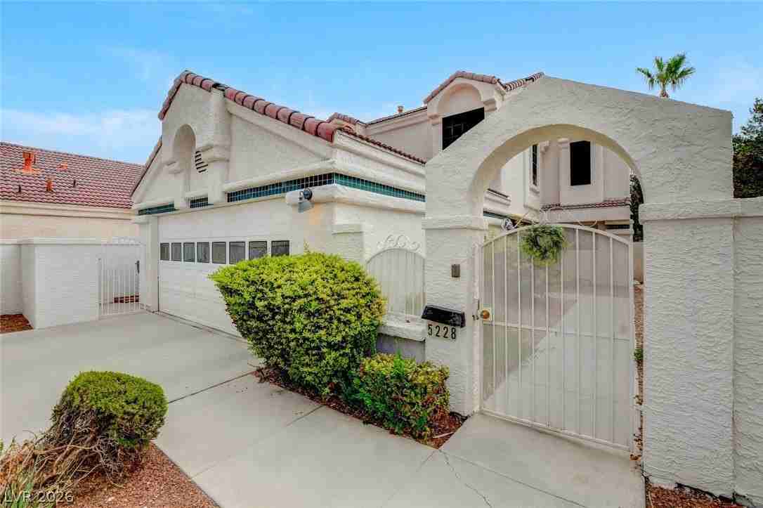 5228 Crooked Sky Cir - Photo 3 of 50