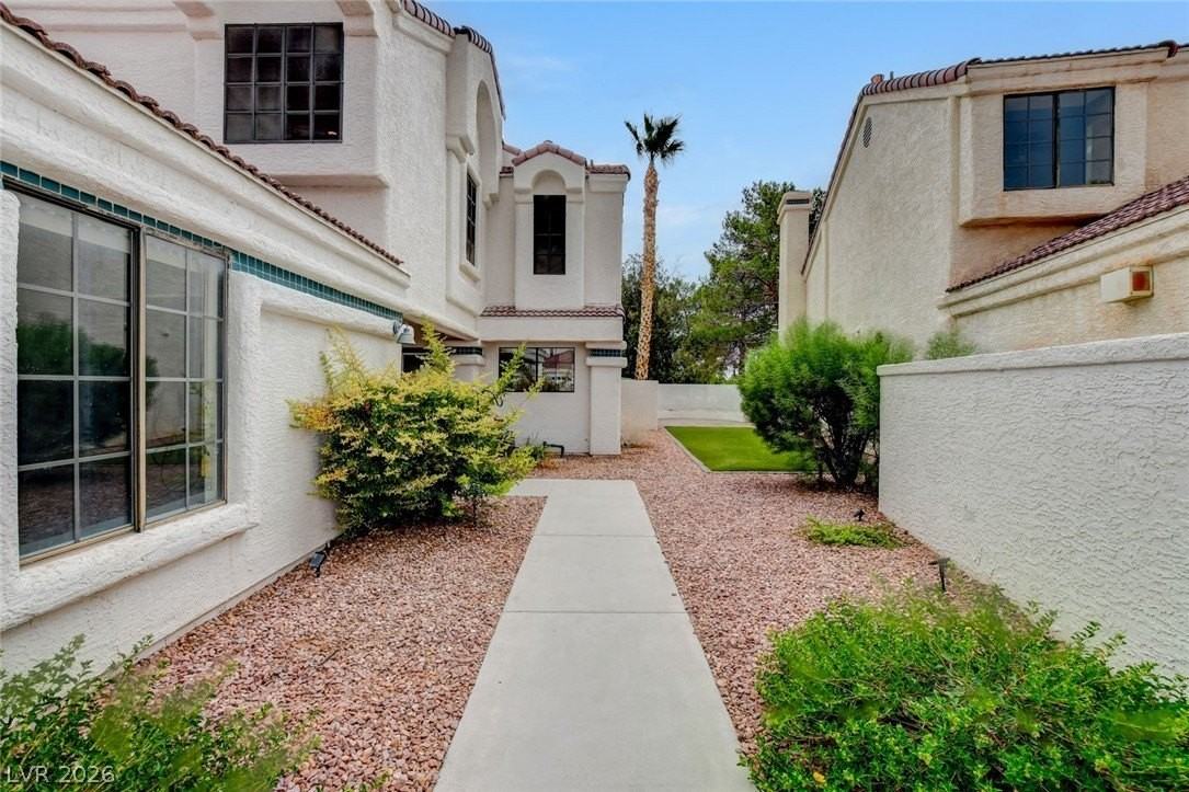 5228 Crooked Sky Cir - Photo 4 of 50