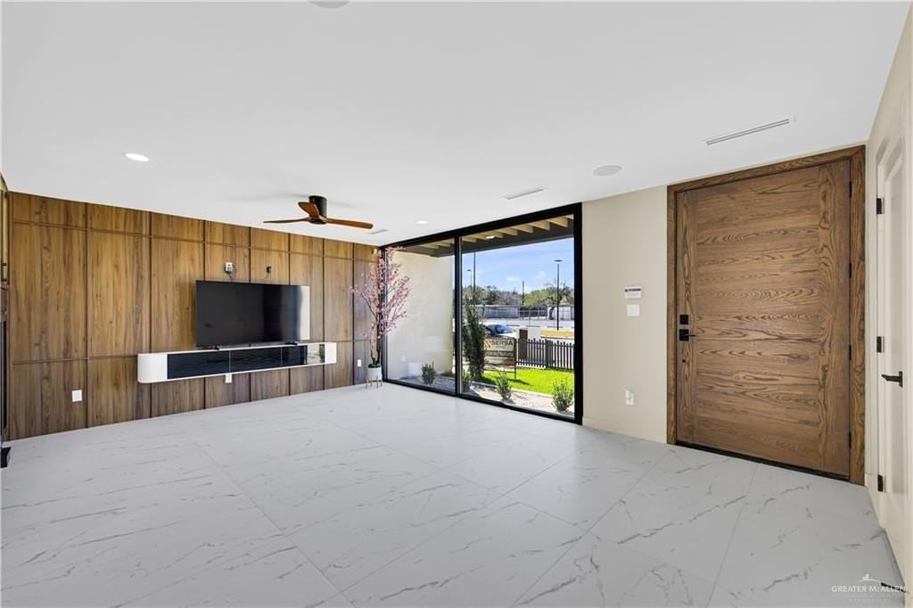 1406 S 7th Ave - Photo 4 of 25