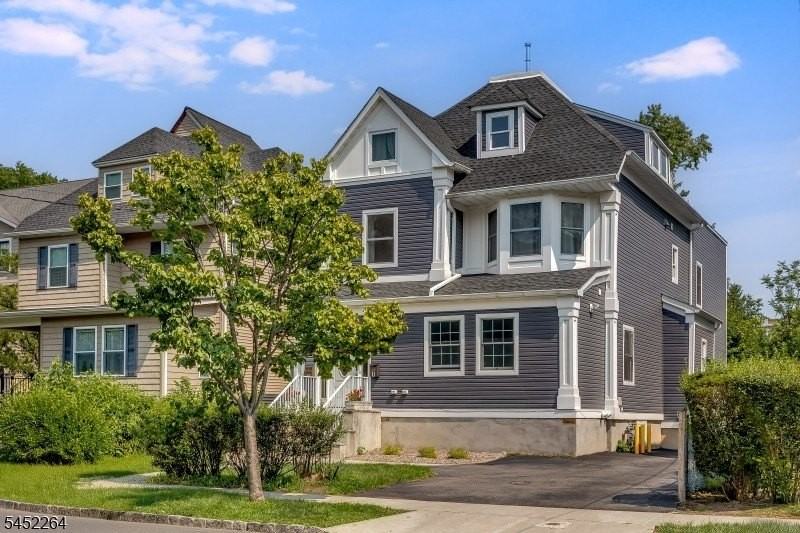 47 Greenwood Ave #1 - Photo 3 of 33