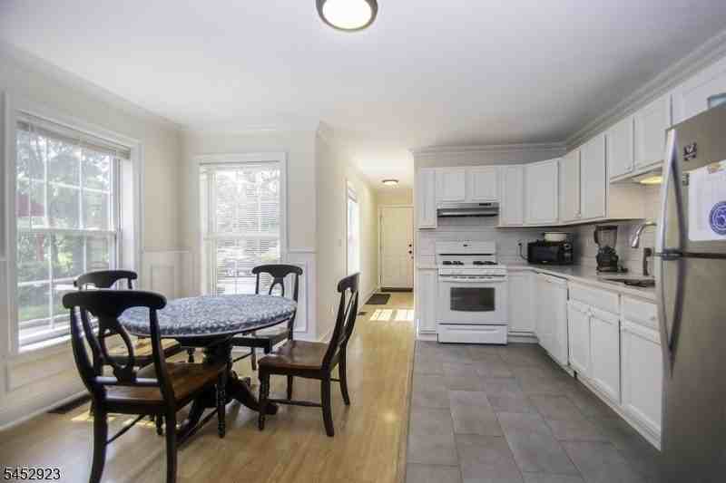 48 Central Ave #A - Photo 5 of 13