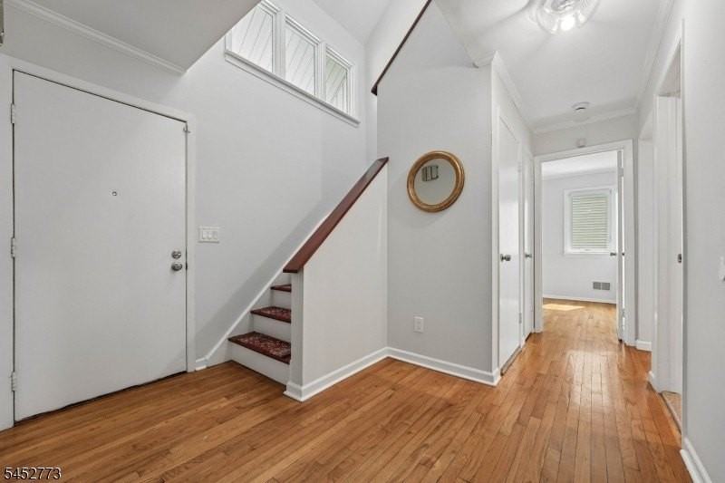 4 Arbor Ct - Photo 6 of 39