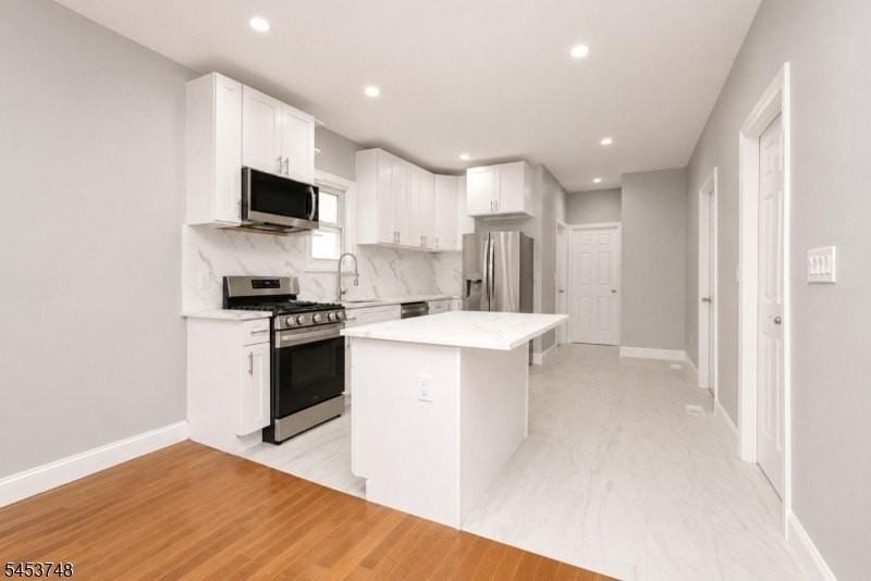 734 Summer Ave 1st Fl #1 - Photo 3 of 16