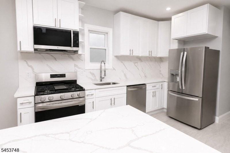 734 Summer Ave 1st Fl #1 - Photo 5 of 16