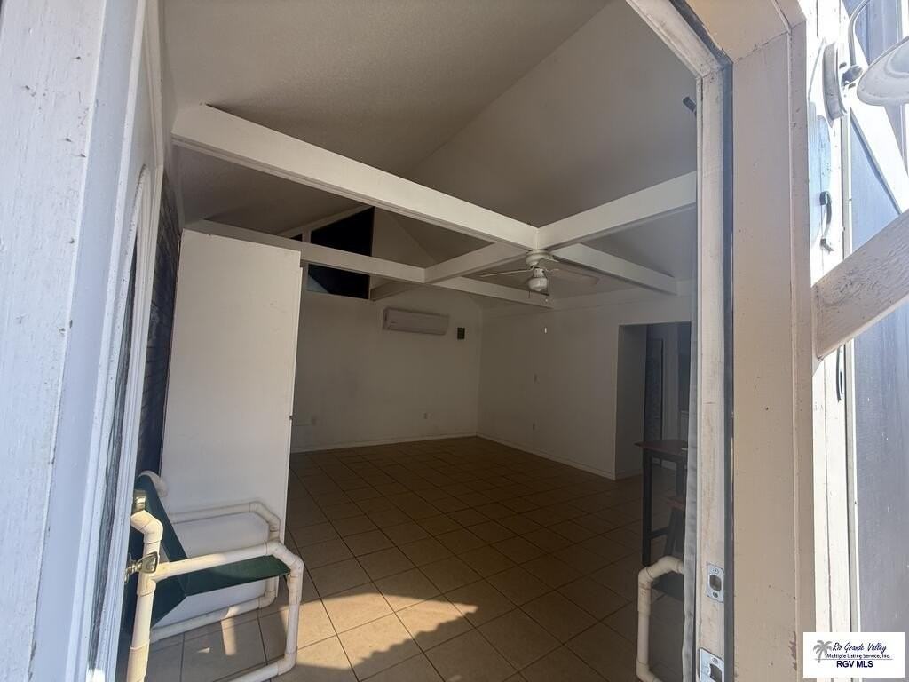 2162 Country Club Cir - Photo 2 of 5