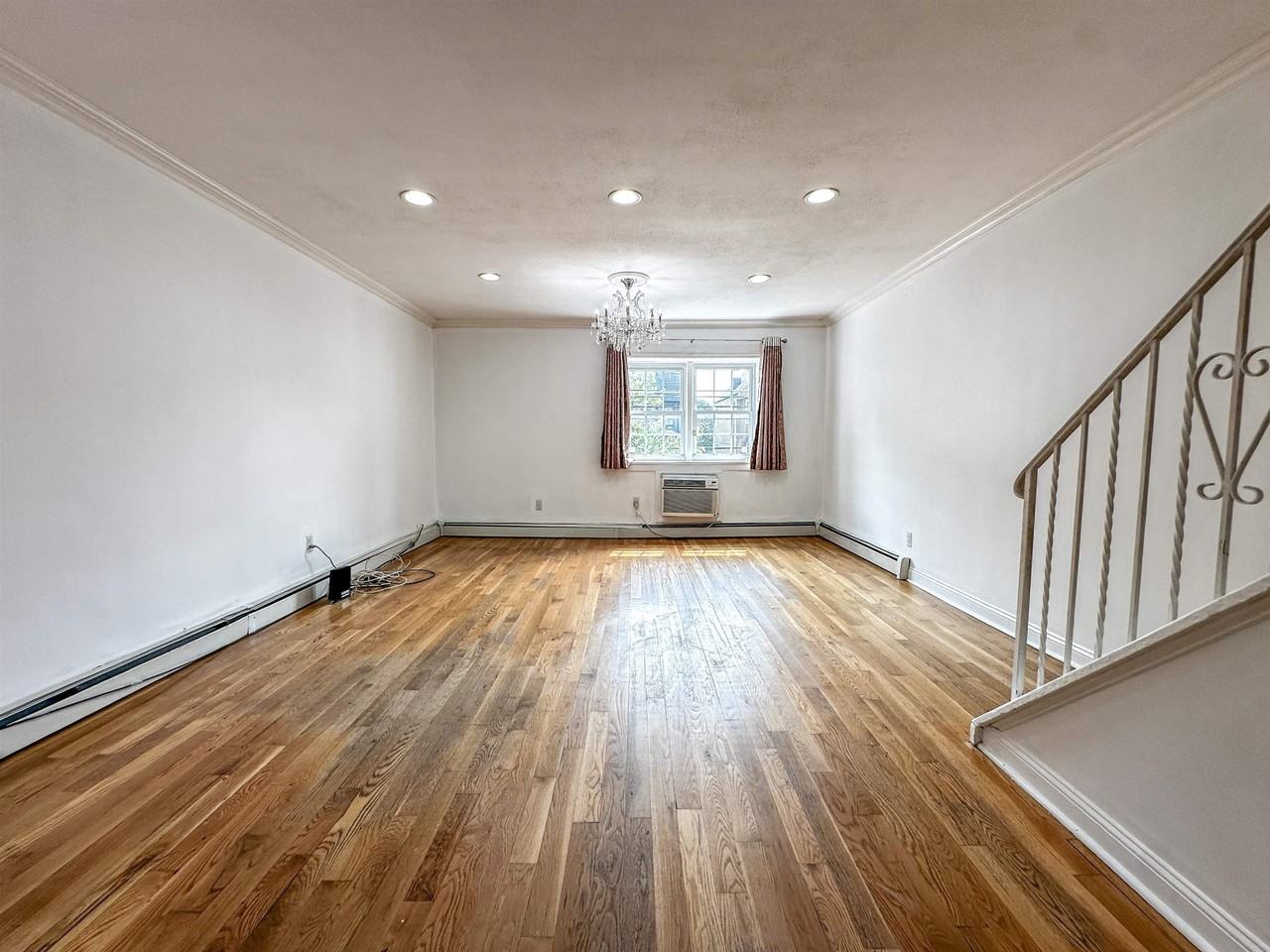 639 Palisade Ave #2 - Photo 4 of 39
