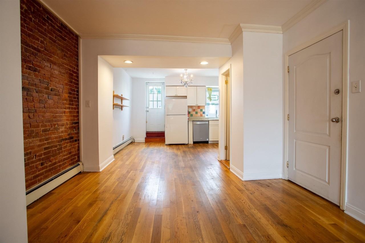 639 Palisade Ave #2 - Photo 6 of 39
