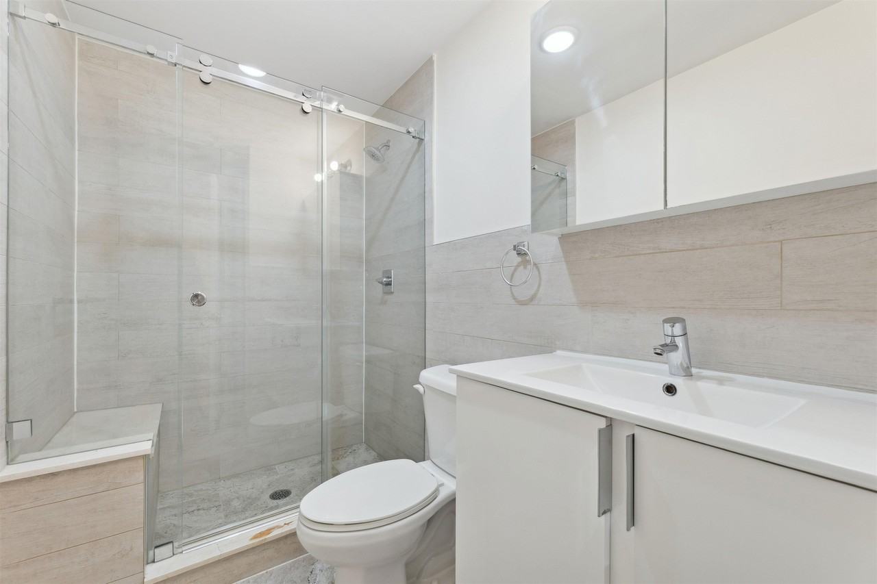 489 Mercer St #1 - Photo 7 of 9
