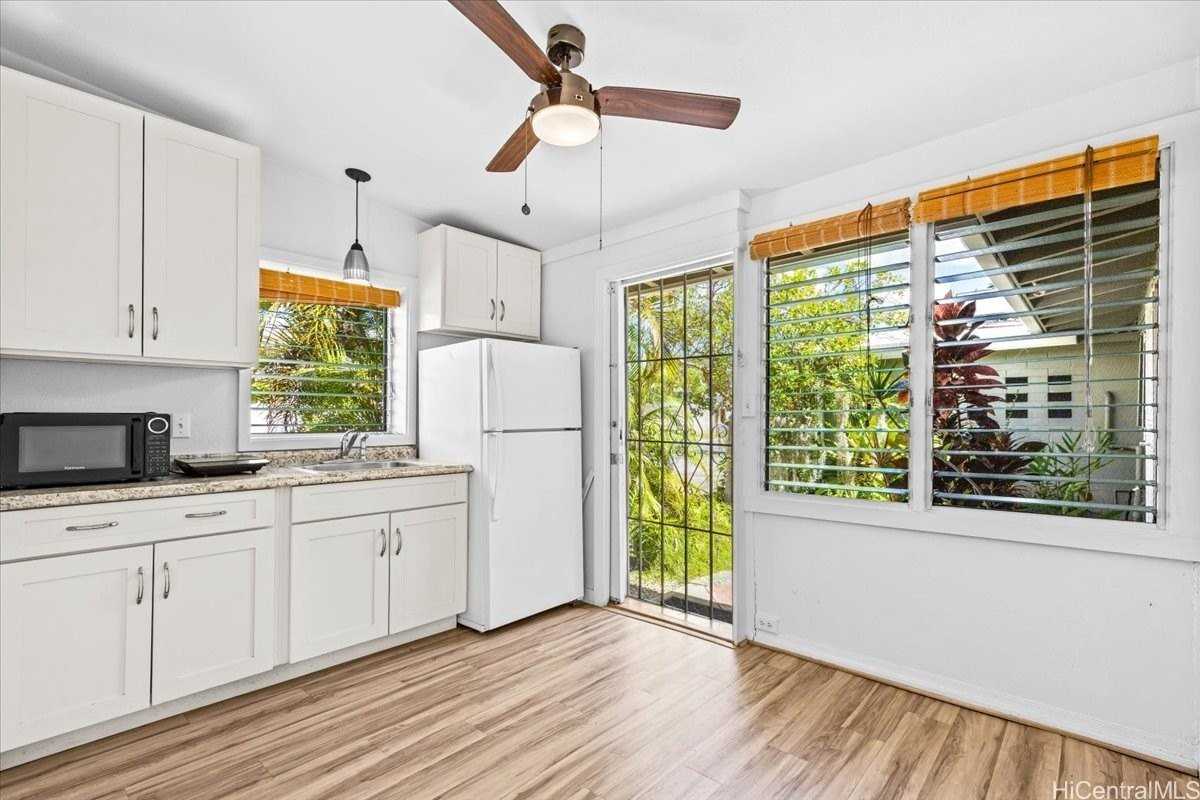 1130 Ilikala Pl