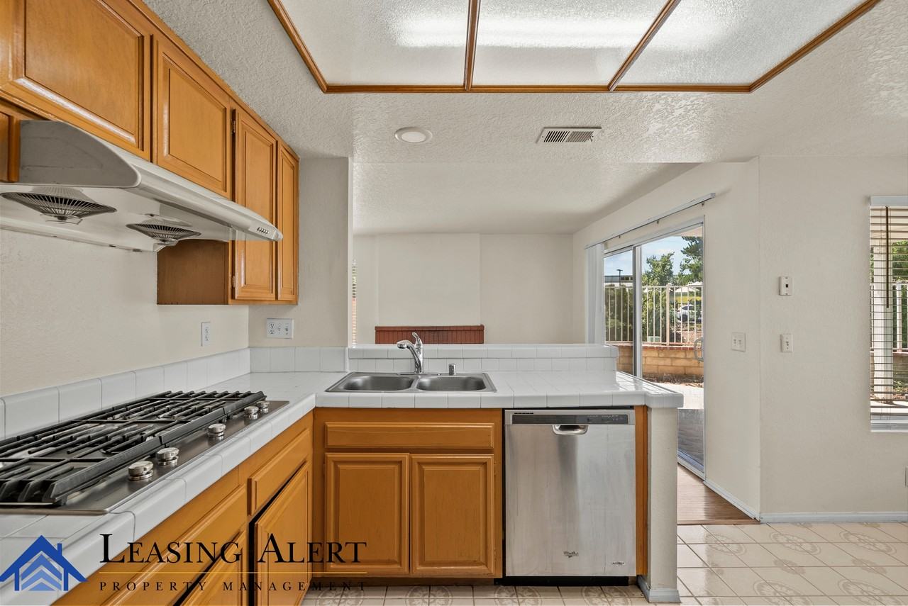27653 Myrin Ct #1 - Photo 7 of 21