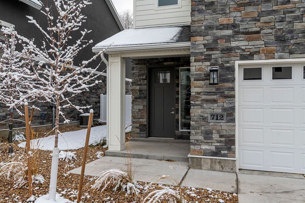 712 Zekes Ct #712 - Photo 4 of 29