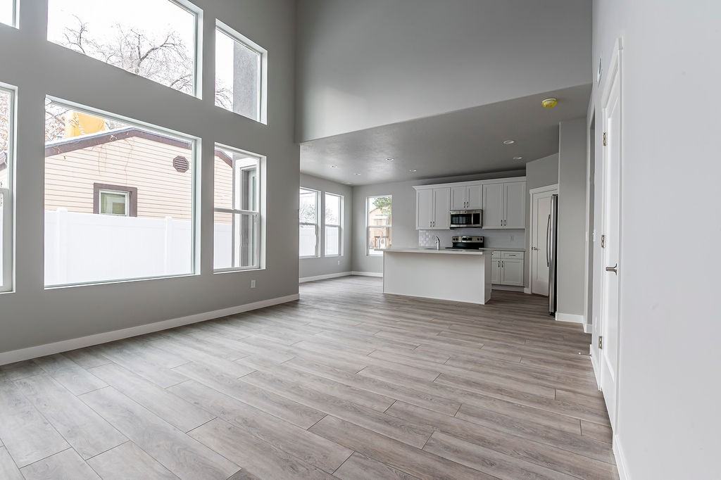 712 Zekes Ct #712 - Photo 5 of 29