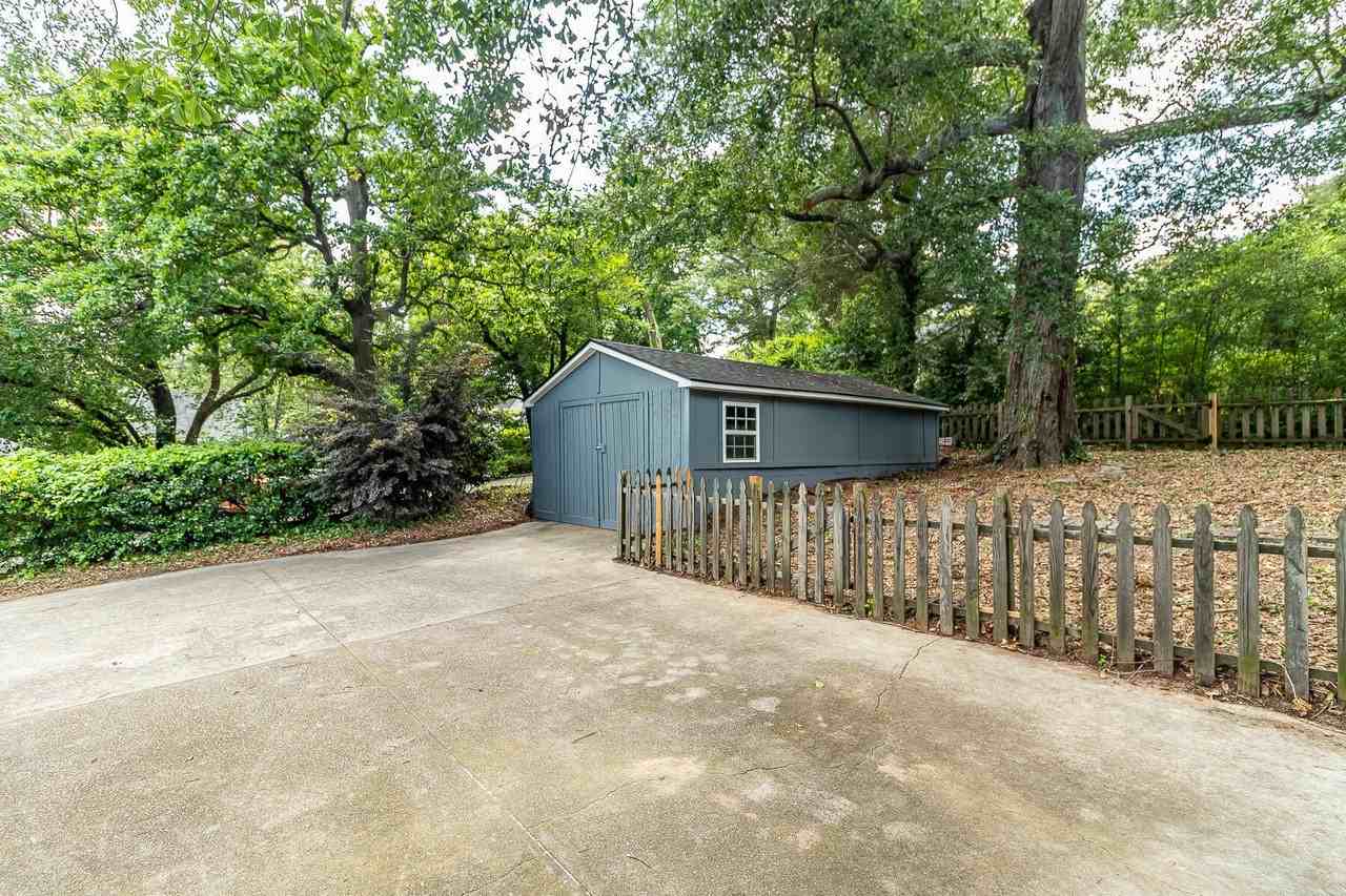 703 Hickman Rd - Photo 3 of 19