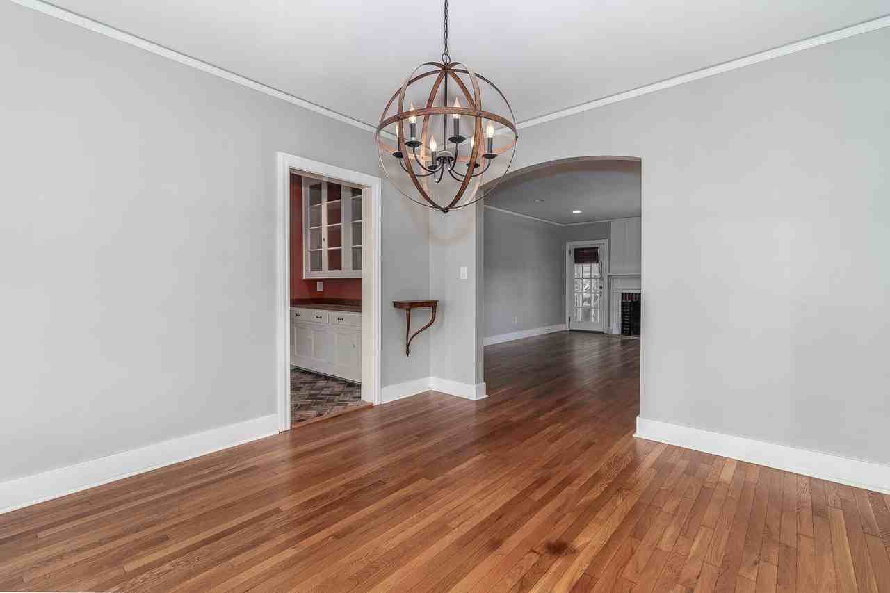 703 Hickman Rd - Photo 6 of 19