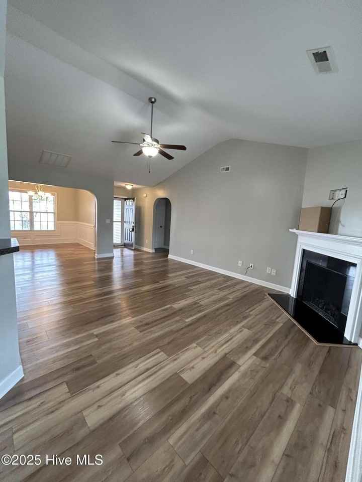229 Merin Height Rd - Photo 3 of 10