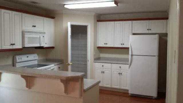175 Oakland Dr - Photo 4 of 12