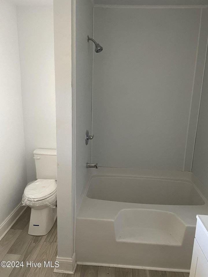 423 Snow Hill St - Photo 7 of 7