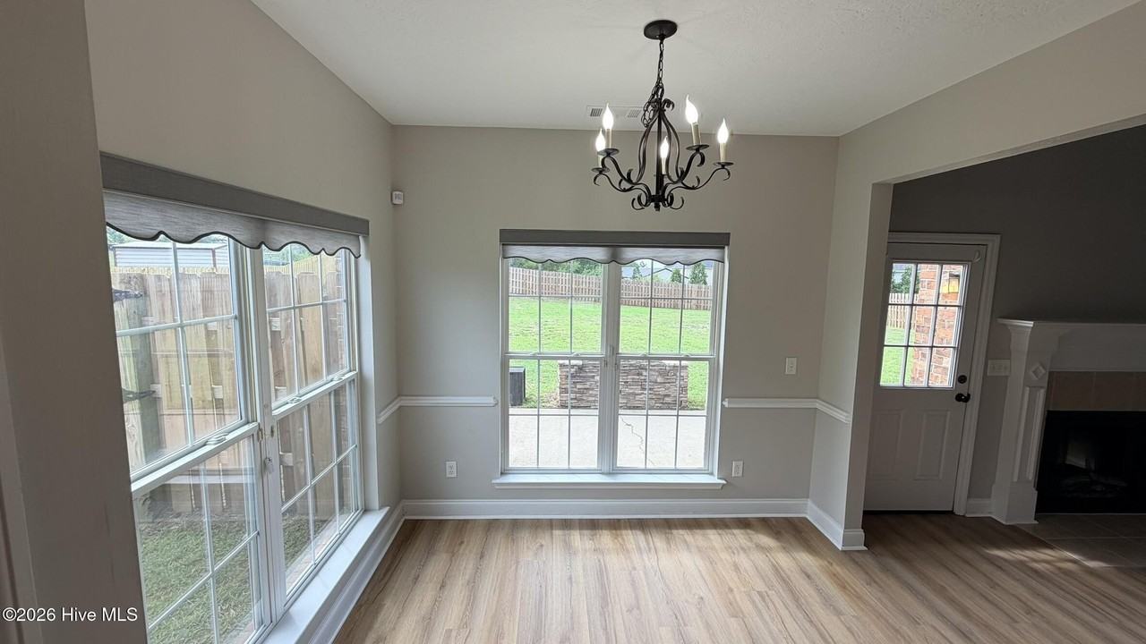 4573 Logans Way - Photo 7 of 29