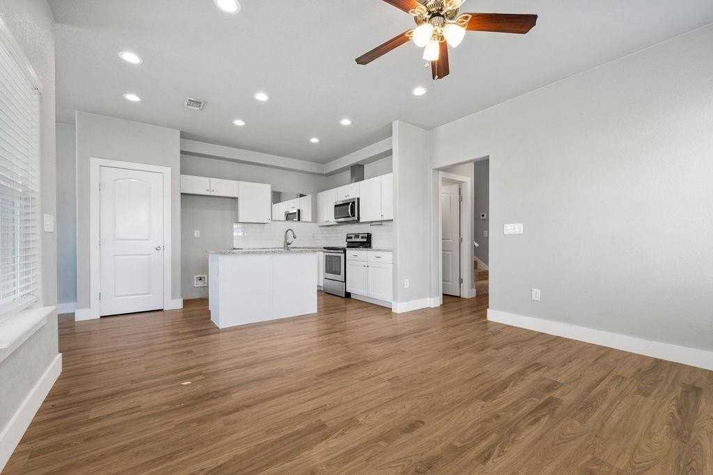 3510 Cactus Trl Avenue - Photo 5 of 15