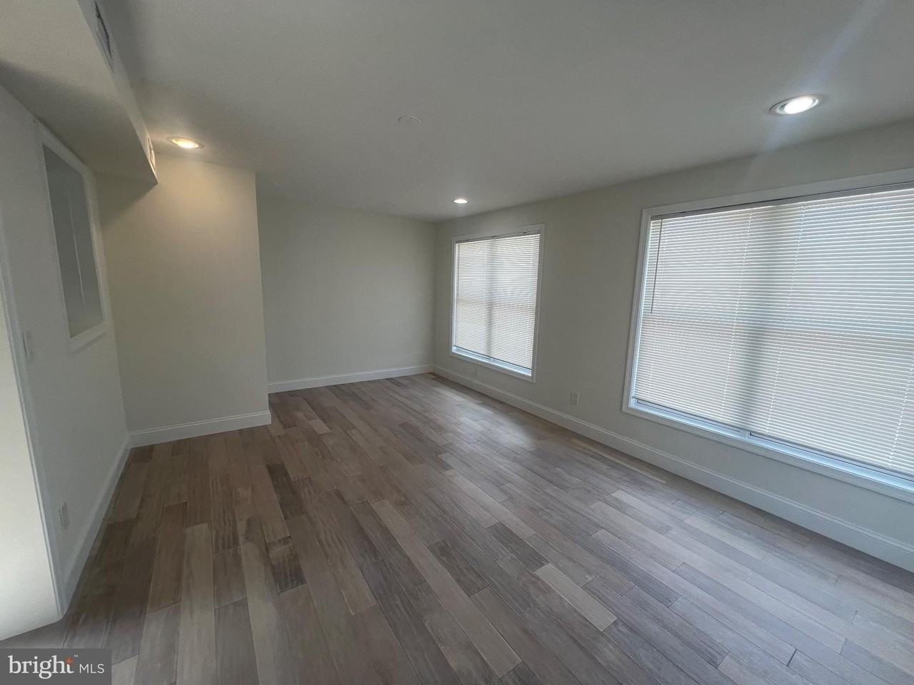 1324 H St Ne - Photo 6 of 12