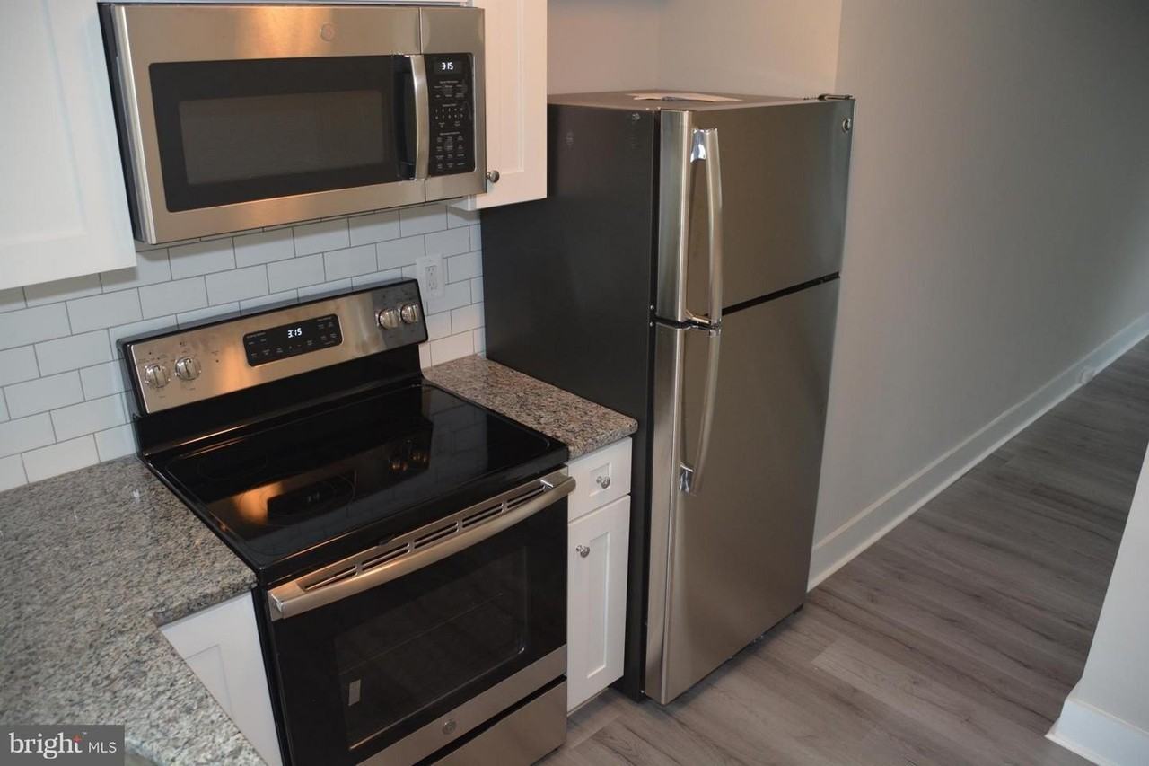 5029 Hanna Pl Se - Photo 2 of 8