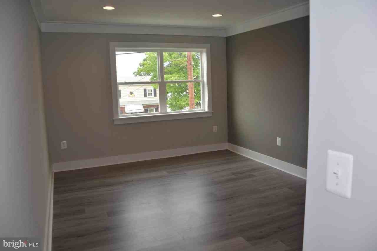 5029 Hanna Pl Se - Photo 6 of 8