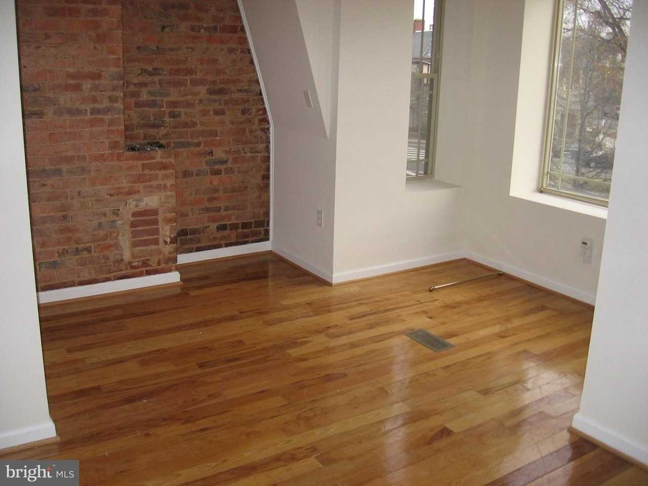 34 Rhode Island Ave Ne - Photo 5 of 20