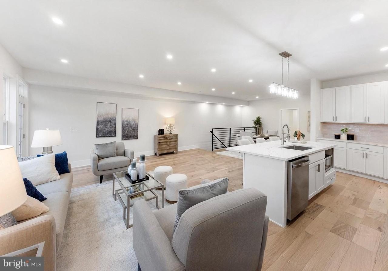 5404 4th St Nw - Photo 3 of 50
